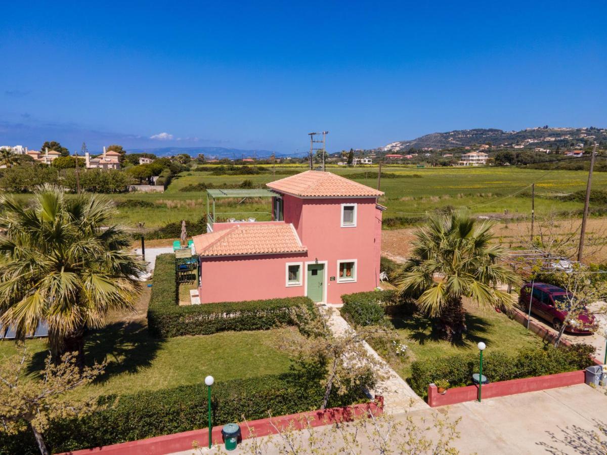 Monambeles Villas スヴォロナータ エクステリア 写真