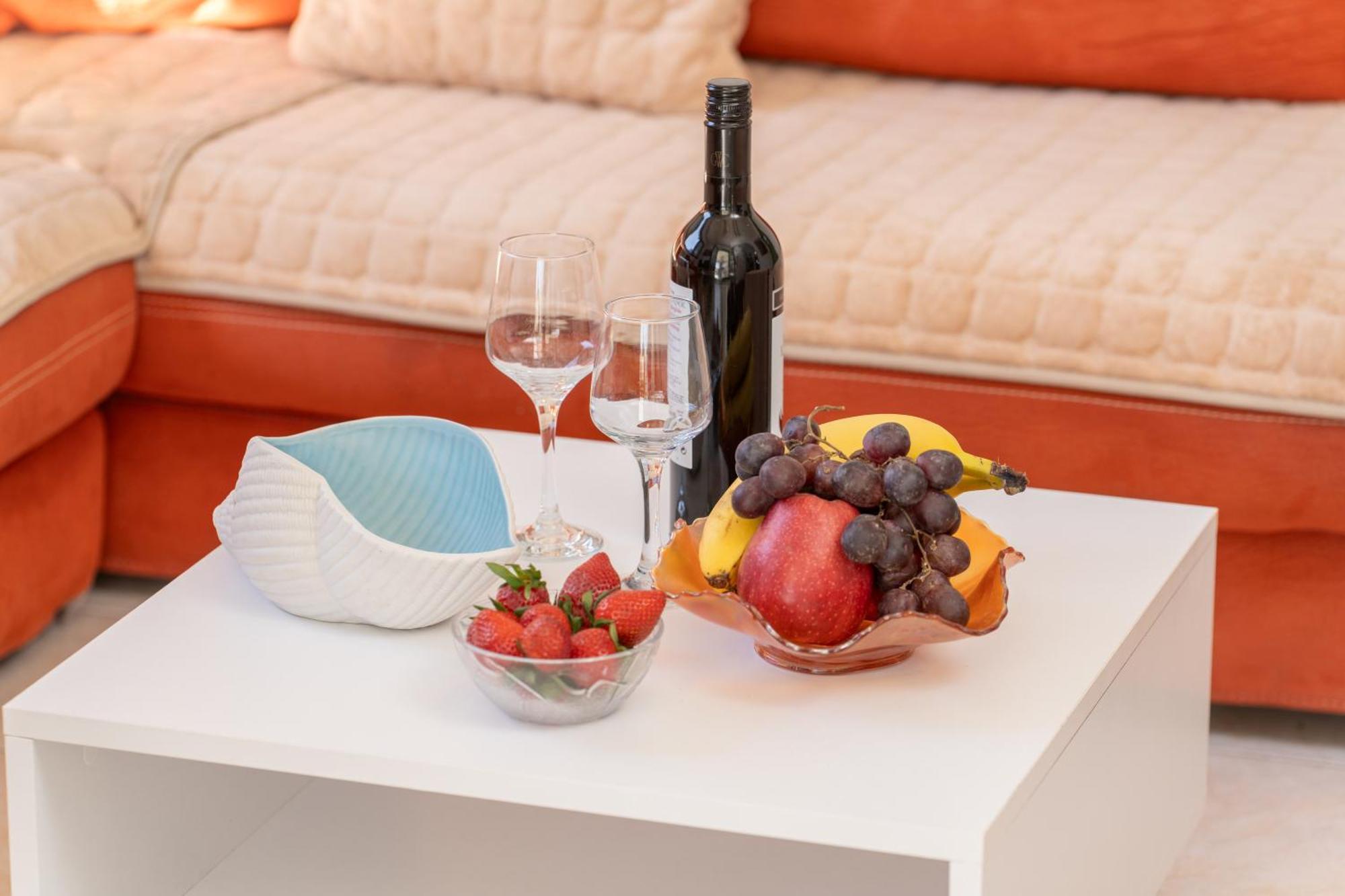 Monambeles Villas スヴォロナータ エクステリア 写真