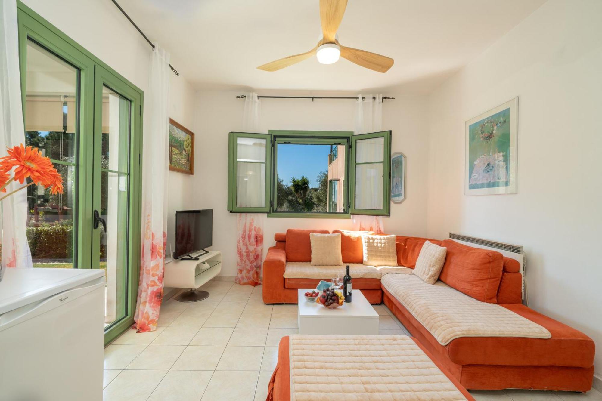 Monambeles Villas スヴォロナータ エクステリア 写真