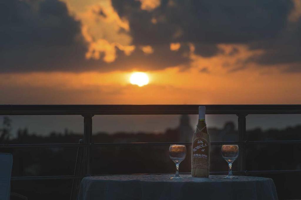 Monambeles Villas スヴォロナータ エクステリア 写真